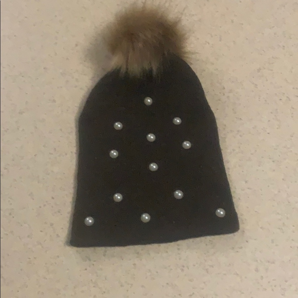 Women Pearls pompon warmer hat